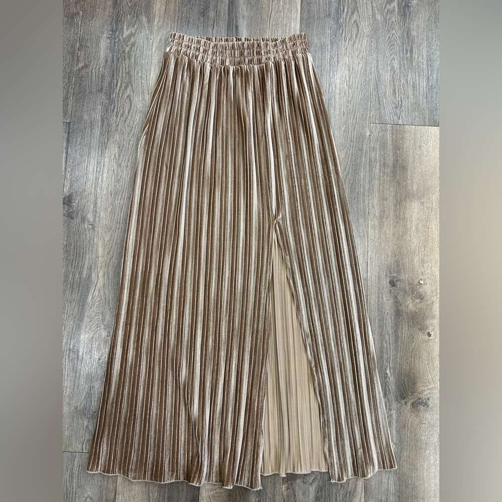Umgee Tan Velvet Skirt Medium
